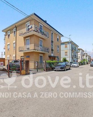 Appartamento di 128 m² con 4 locali e box auto a V