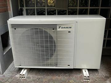 Condizionatore in pompa di calore Daikin EWYA006D2