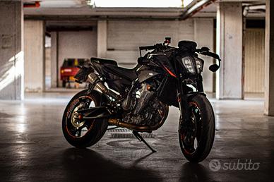 KTM DUKE 890 *SUPERACCESSORIATA*