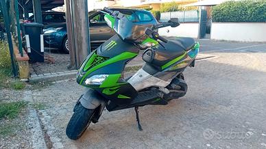 Aprilia SR 50 ie Purejet R Factory