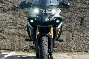 Voge valico 525 dsx con scarico sportivo