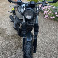 Suzuki GSX 750 - 2000 - Café Racer