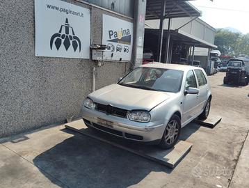 VOLKSWAGEN GOLF 4 1.9 TD 2001 ASV  PER RICAMBI