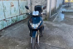 Piaggio beverly 200