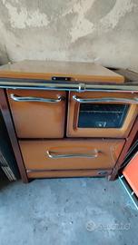 stufa a legna con forno