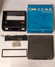 Estraibile per autoradio 