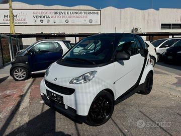 Smart ForTwo 1000 52 kW MHD coupé pure