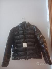 Piumino Moncler nero lucido