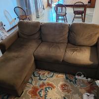 Divano letto 3 posti + divano 2 posti. 