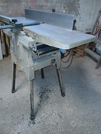 Pialla elu con cavatrice (mortasa)