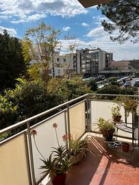 Due Stanze libere in Appartamento Ammobiliato