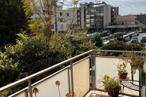 Due Stanze libere in Appartamento Ammobiliato