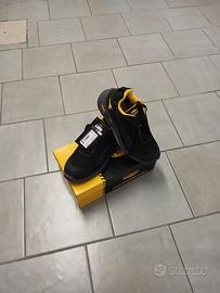 SCARPE ANTINFORTUNISTICHE