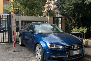 Audi A3 Sedan - stronic - 150 cv diesel
