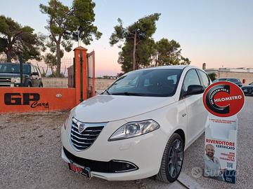 Ypsilon 1.0 5 porte S&S Hybrid Gold *LED-CLIMA*