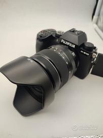 FUJIFILM X-S10  con Ottica XF16-80mm