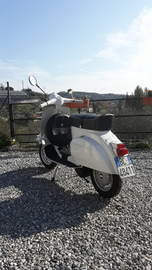 Vespa primavera 1971 conservata. Con CRS