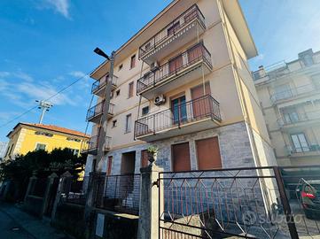 5 LOCALI A SESTRI LEVANTE