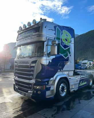 SCANIA R 730