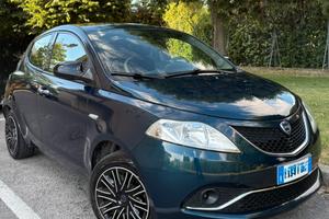 Lancia ypsilon 1.2 gold gpl