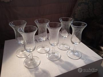 n. 6 bicchieri grappa