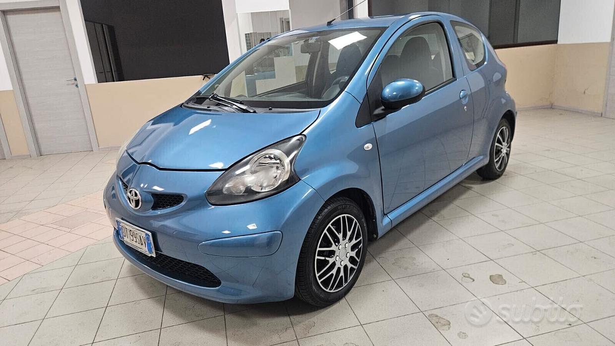 TOYOTA Aygo 1ª serie