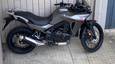 BELLA MOTO HONDA XL 750 TRANSALP 7 ANNI GARANZIA