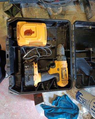 avvitatore Dewalt  14.4 volt 