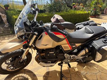 Moto Guzzi V85 TT - 2020