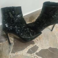 Stivaletto in vernice 