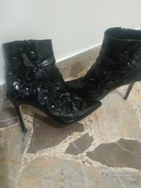 Stivaletto in vernice 