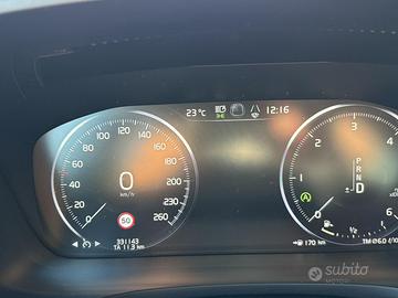 Volvo v60 cross country 190cv