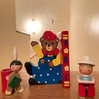 Set in legno con fermalibri