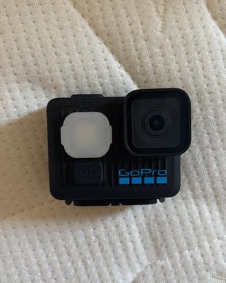 Go Pro Hero LIT + SD 128GB + Supporti per il corpo