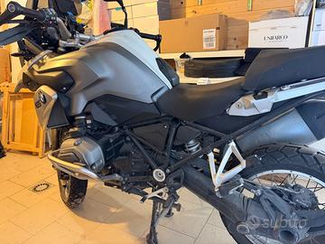 BMW R 1200  Gs 2015 incidentata .