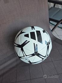 Pallone da calcio Adidas size 4