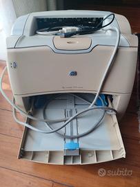 Stampante Hp Laserjet 1200 series + adattatore 