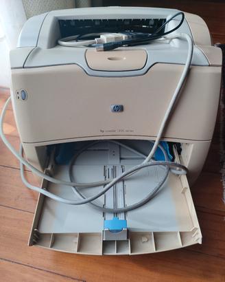 Stampante Hp Laserjet 1200 series + adattatore 