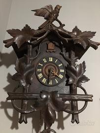 Orologio cucù in legno foresta nera cinque foglie