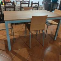 Tavolo allungabile+4 sedie