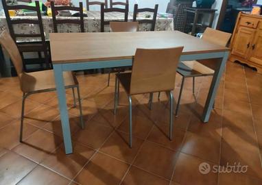 Tavolo allungabile+4 sedie