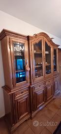 credenza con cristalliera