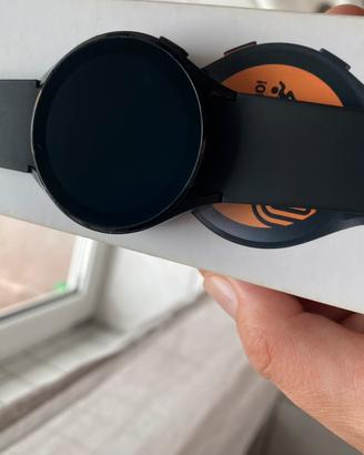 Samsung Galaxy Watch 4