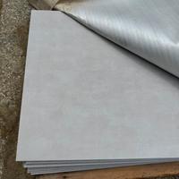 Piastrelle Gres porcellanato Grigio chiaro (bagno)