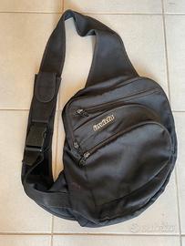 Zaino monospalla Invicta Abbigliamento e Accessori In vendita a Roma