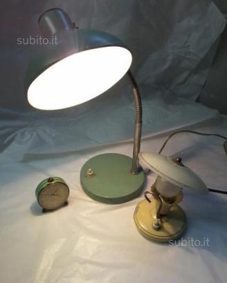 Set vintage lampada-abajour-sveglia verdino