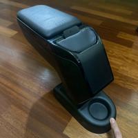 Poggiagomito da auto