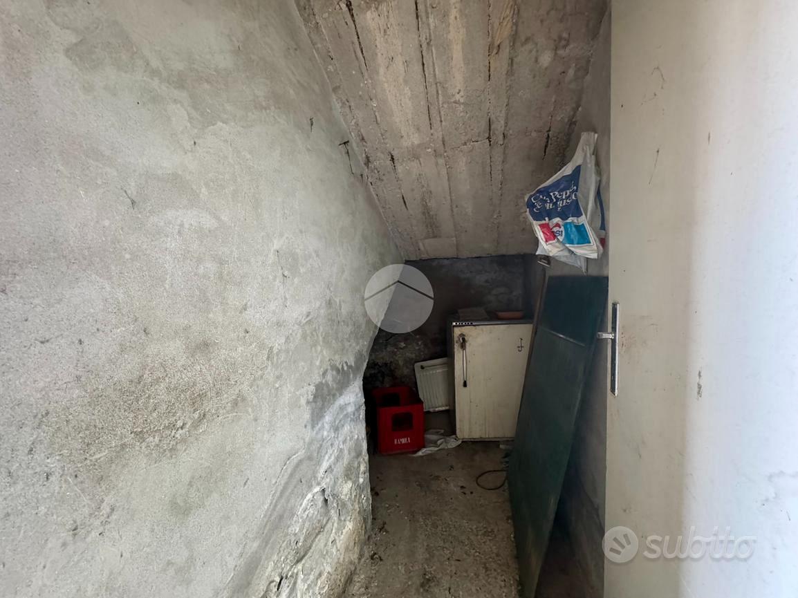 RUSTICO A NEVIANO DEGLI ARDUINI - Altro