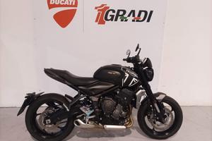 Triumph Trident 660