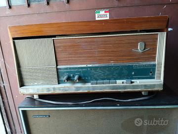 radio con giradischi 